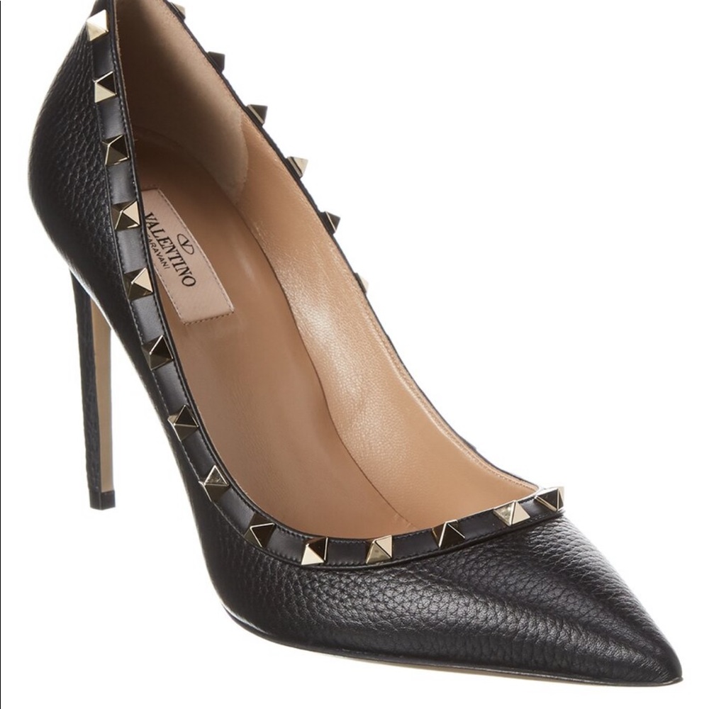 Valentino grainy leather pump